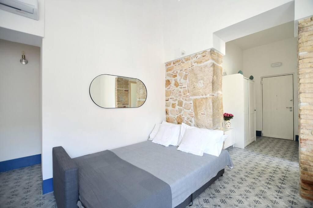 Ferienwohnung Iflat Dimora Del Cassaro Palermo Exterior foto