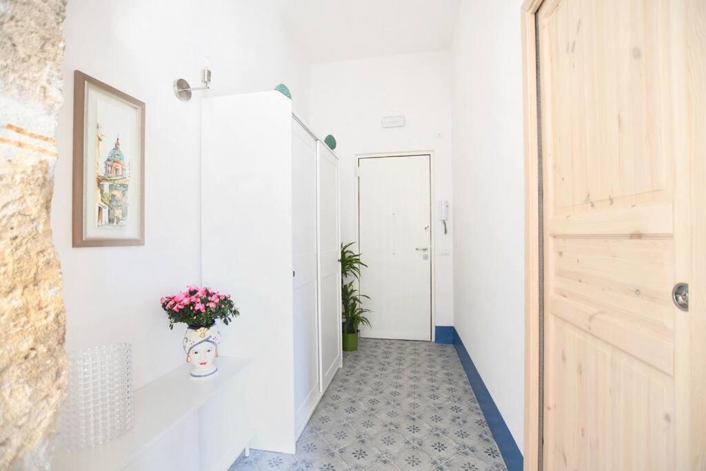 Ferienwohnung Iflat Dimora Del Cassaro Palermo Exterior foto